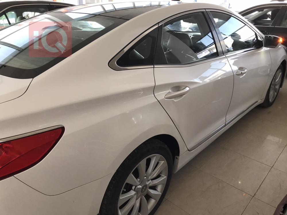 Hyundai Azera